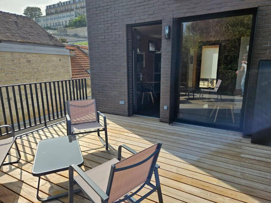 Apartment Independant Avec Terrasse Le Pecq